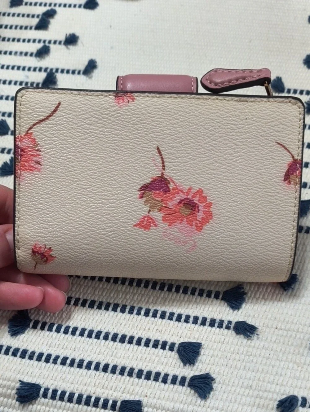 Coach Medium Corner Zip Wallet